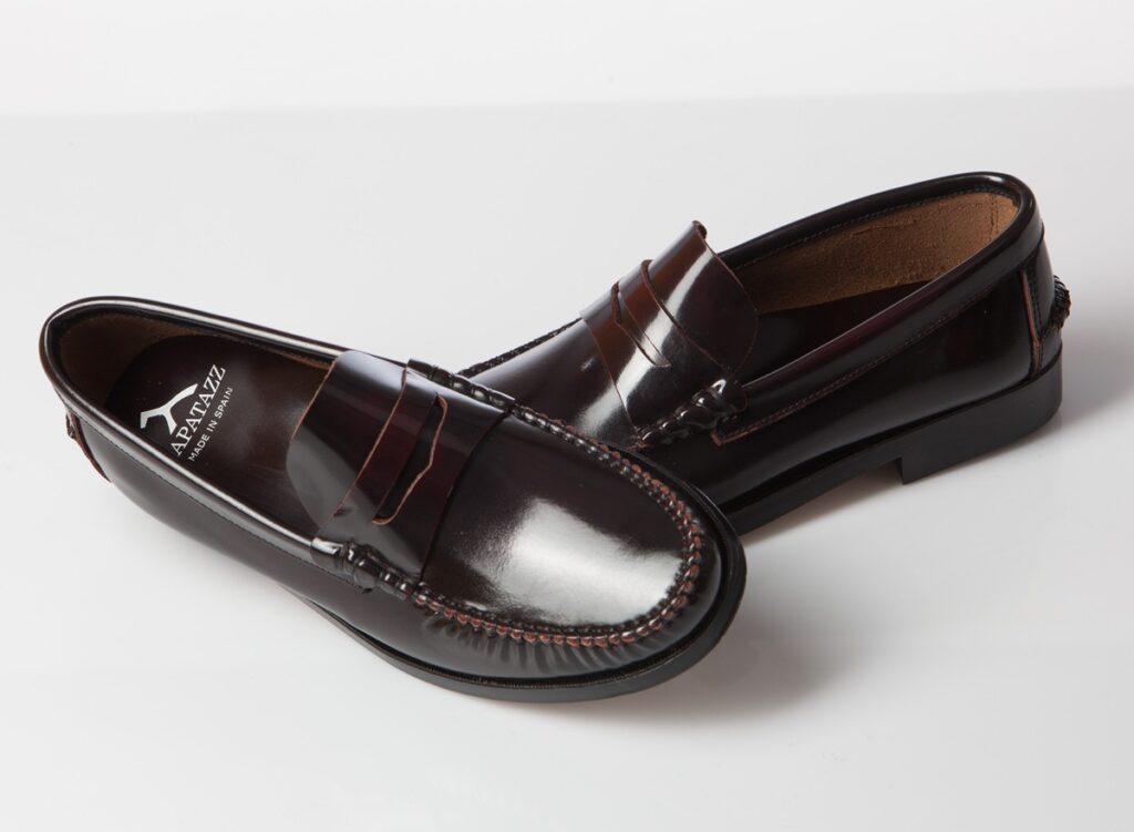 mocasin-kiowa-antifaz-burdeos-clasico-developed-by-esclapezdesign